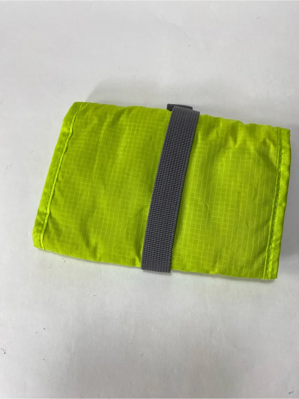 Travelon Neon Lime Travel Organizer with Gray Accent Tech Accessory Organizer